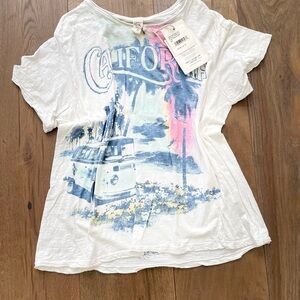 Magnolia Pearl Tee: Where the Poppy’s Grow